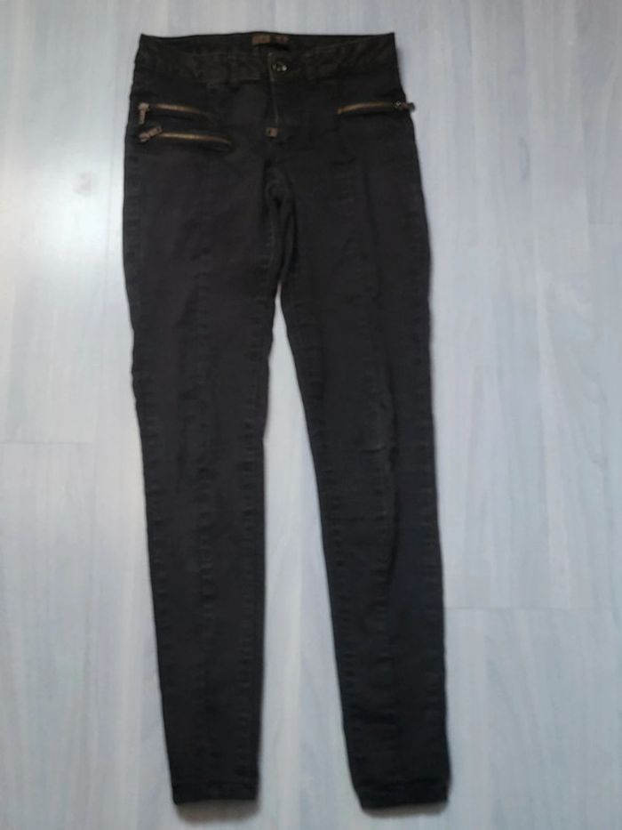 Très beau jeans zara