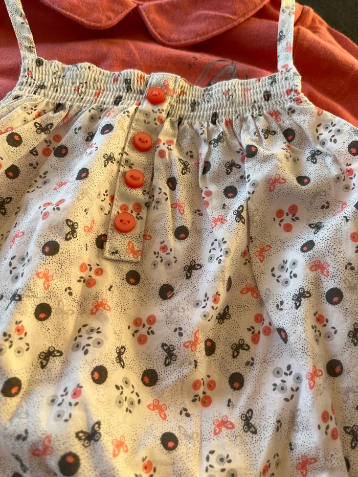 Robe et tee-shirt - photo numéro 3