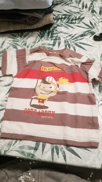 Tee shirt