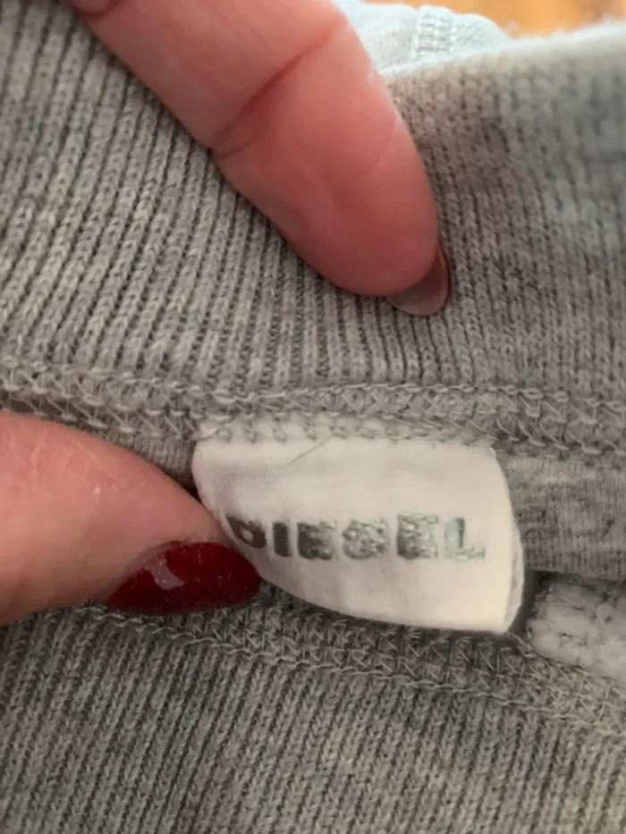 Jogging diesel taille 6 mois - photo numéro 5