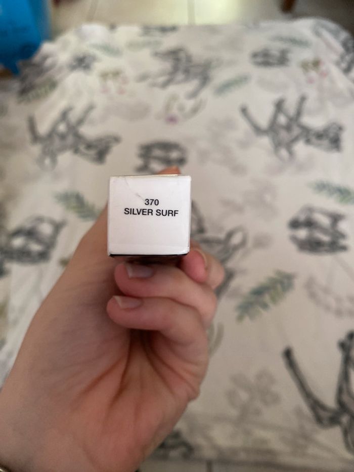 Laque à lèvres scintillante teinte 370 Silver Surf Marc Jacobs. - photo numéro 2