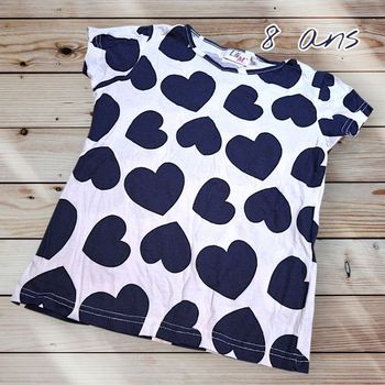 💫💙 Haut fille imprimé cœurs 8 ans – style tendance 💙💫