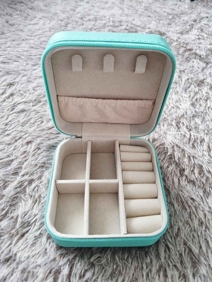 Boîte a bijoux bleu