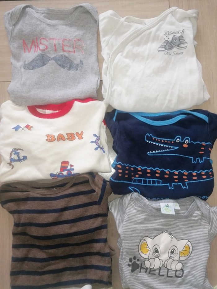 Lot de 10 bodies manches longues / 6 mois - photo numéro 3