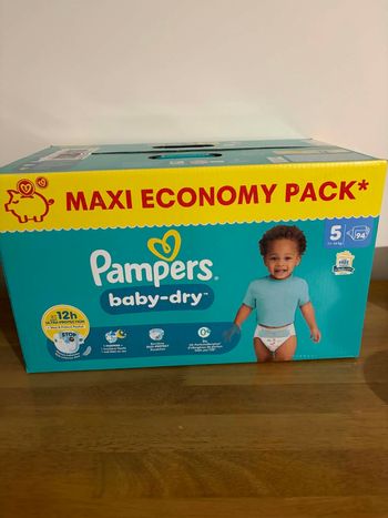 Couches pampers en T5