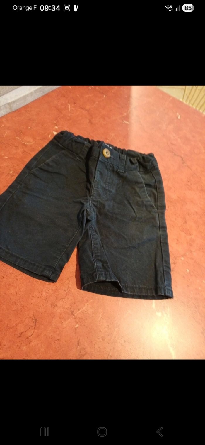 Short garçon taille 3 ans