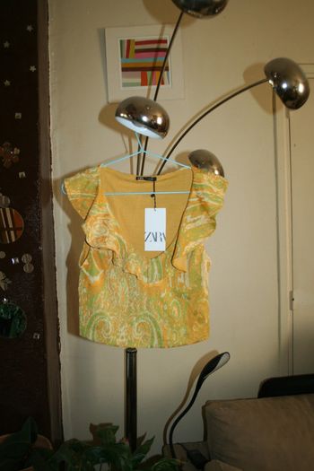 🌸Haut fleuri à volants jacquard Taille 40 Tendance 2024 "ZARA" Neuf 🌸