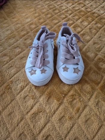 Baskets Zara Baby blanches étoiles T21