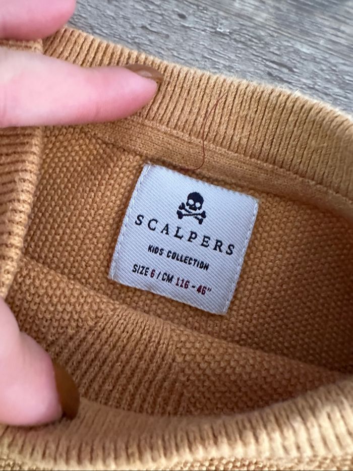 - Pull Scalpers  - 6 ans - Très bon état - photo numéro 2