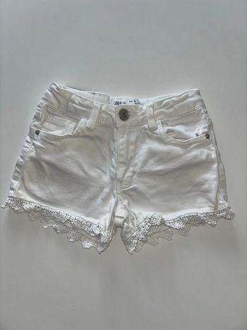 Short en jeans broderies