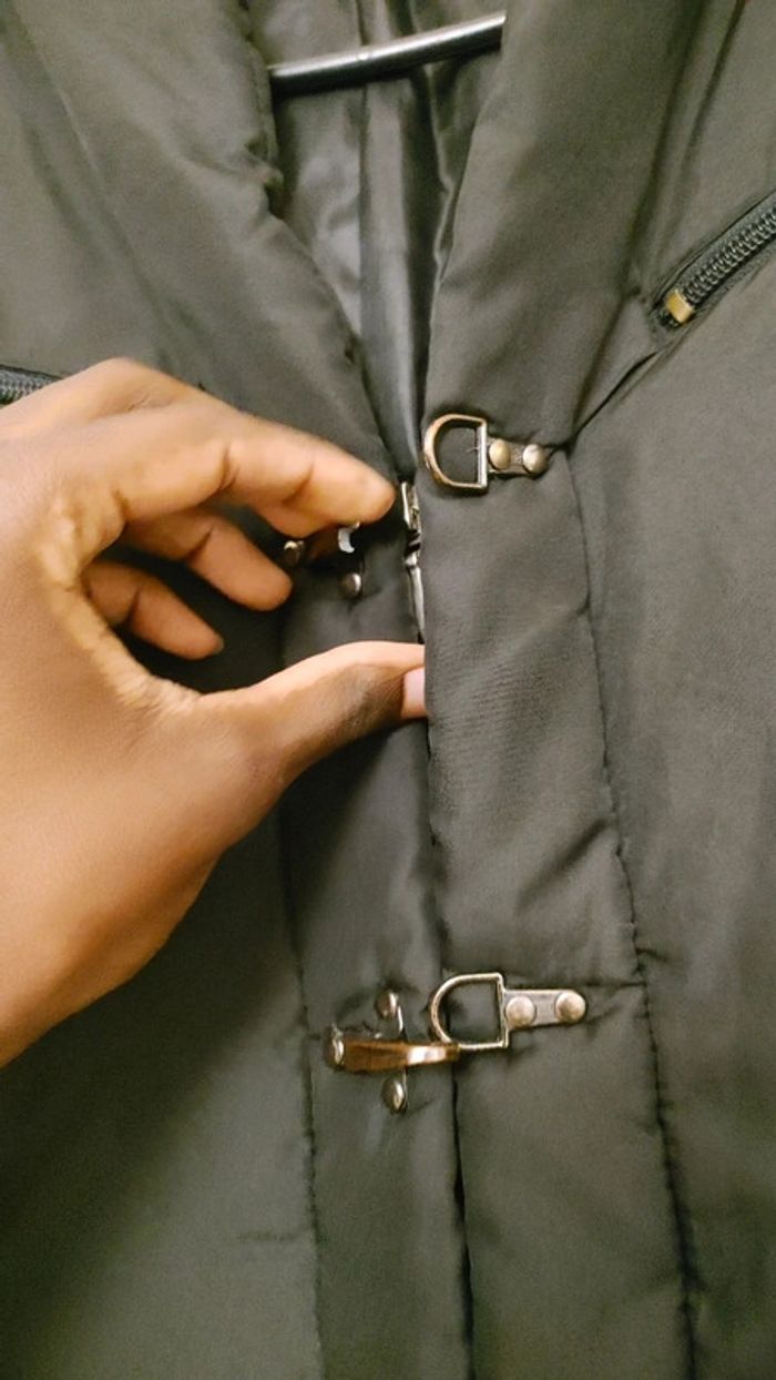 Petite veste doudoune noir cintré - photo numéro 5