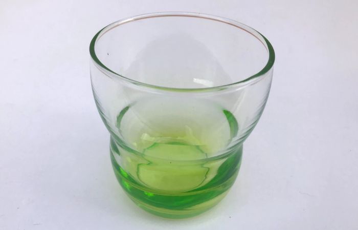 2 verres anciens Verre coloré transparent - photo numéro 4