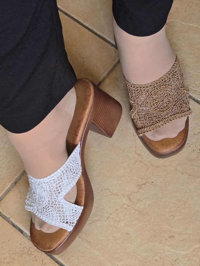 Mules ajourées camel P39 neuves (Abloom) - photo numéro 10