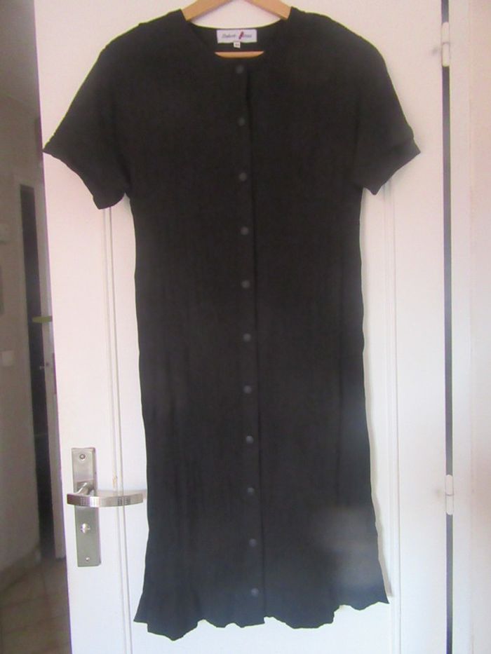 Robe noire taille 44 Umberto MOnza