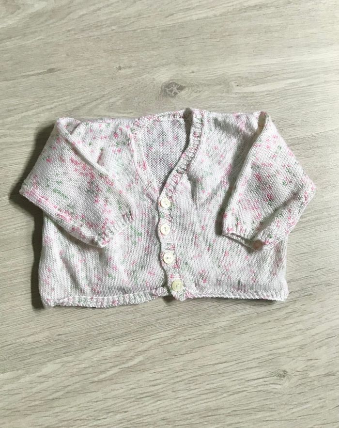 Gilet court+pyjama 12 mois (Kiabi) - photo numéro 2