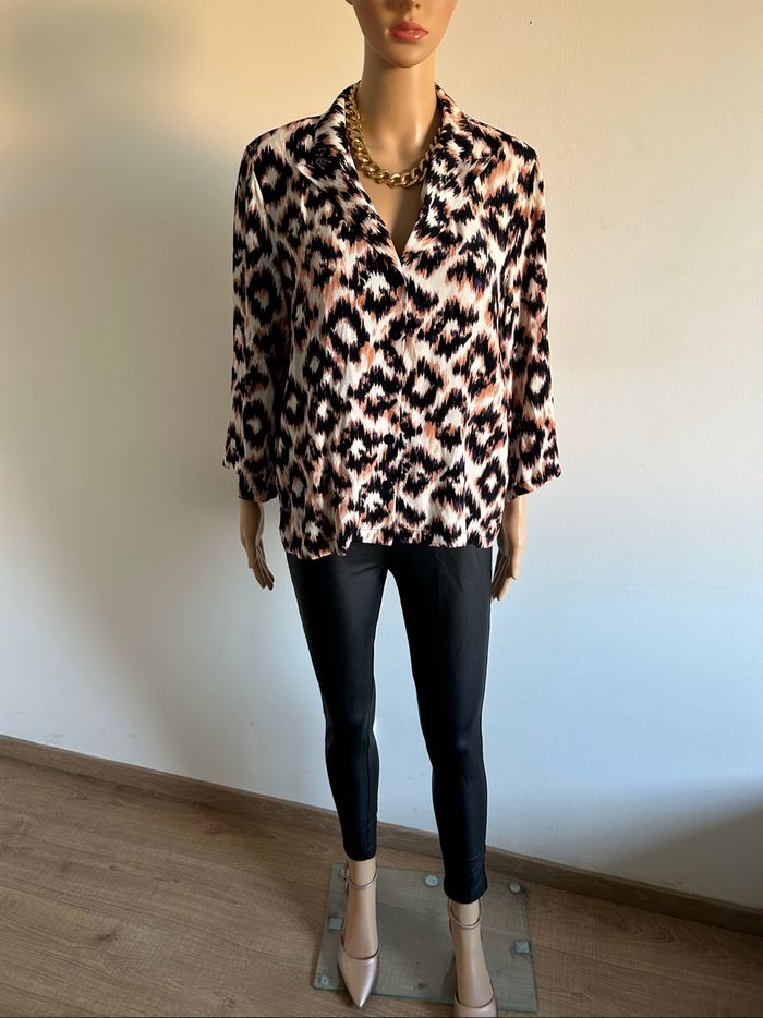 Blouse léopard neuve à manches longues Vila taille 36 (valeur 45€) - photo numéro 3