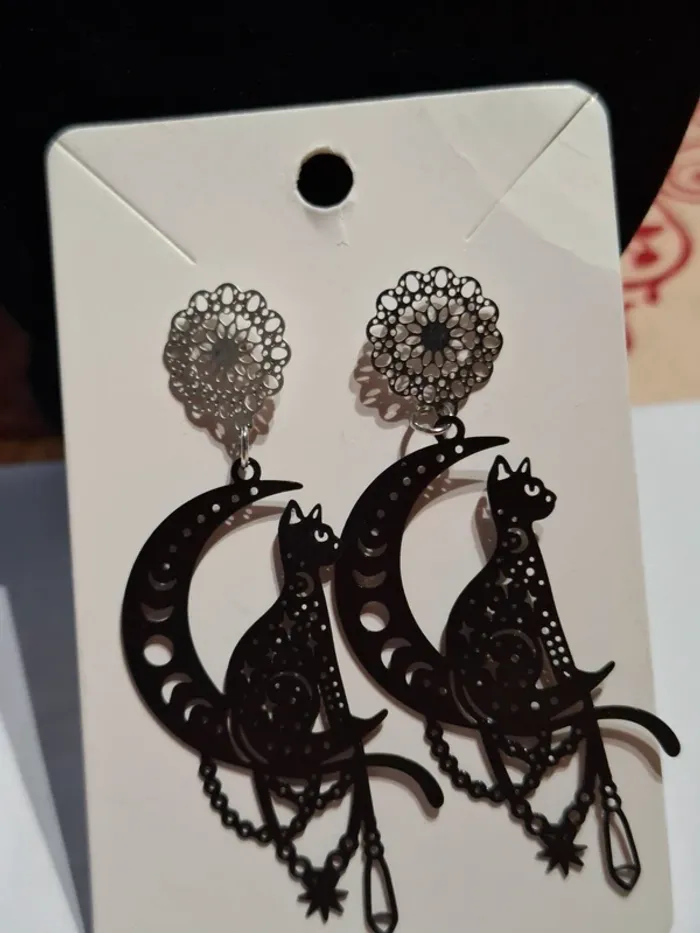 Magnifique boucle d oreille femme neuve