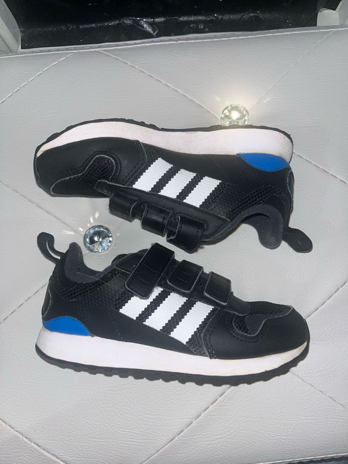 Basket Adidas à scratch - photo numéro 3