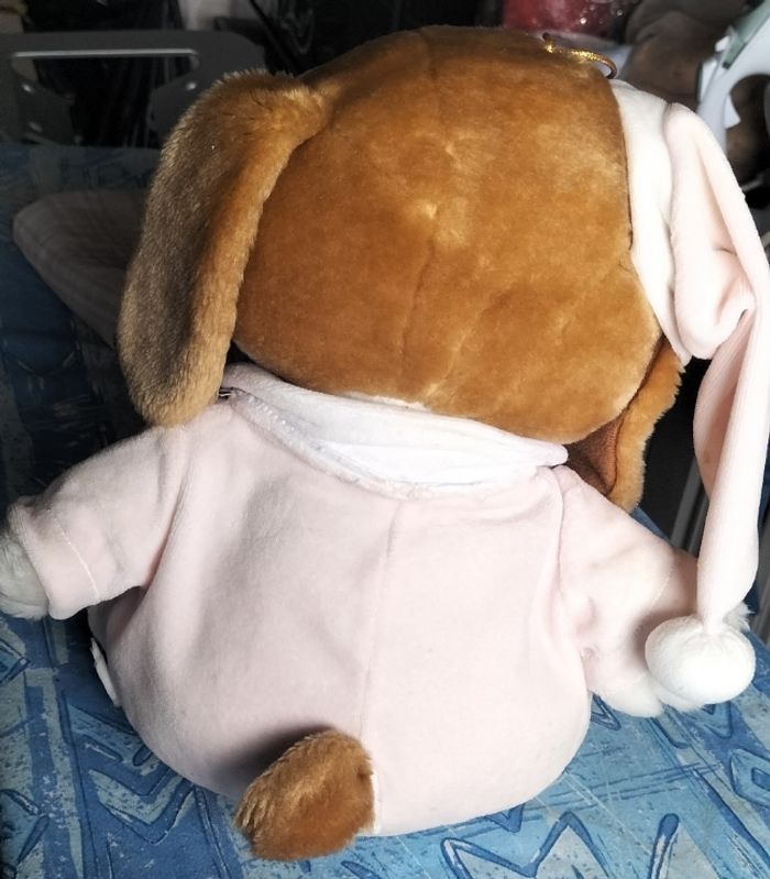 Très belle peluche bébé chien - photo numéro 2