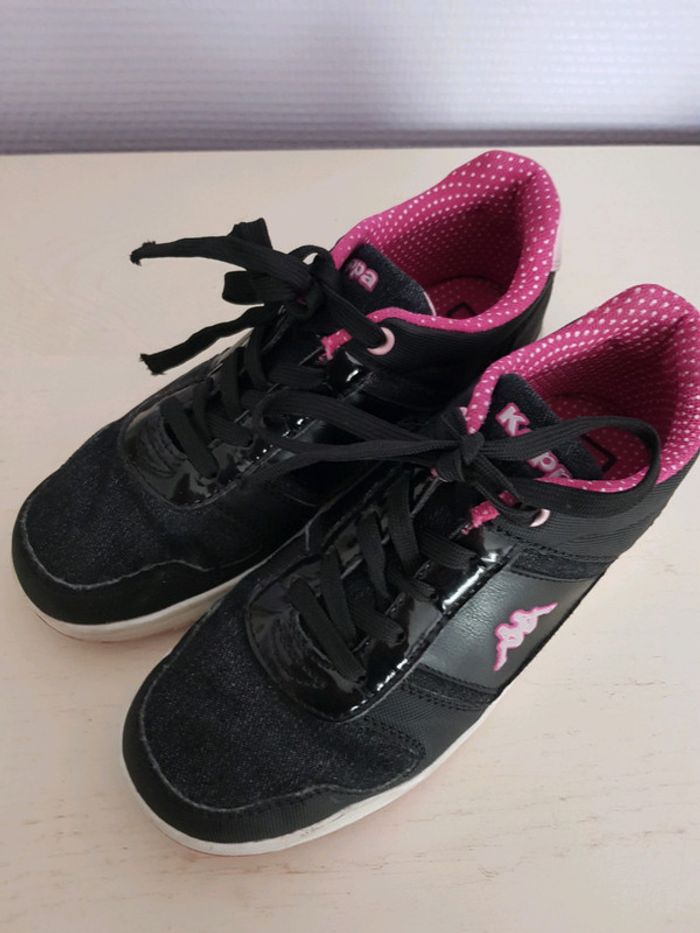 Jolies Baskets Kappa noire et rose