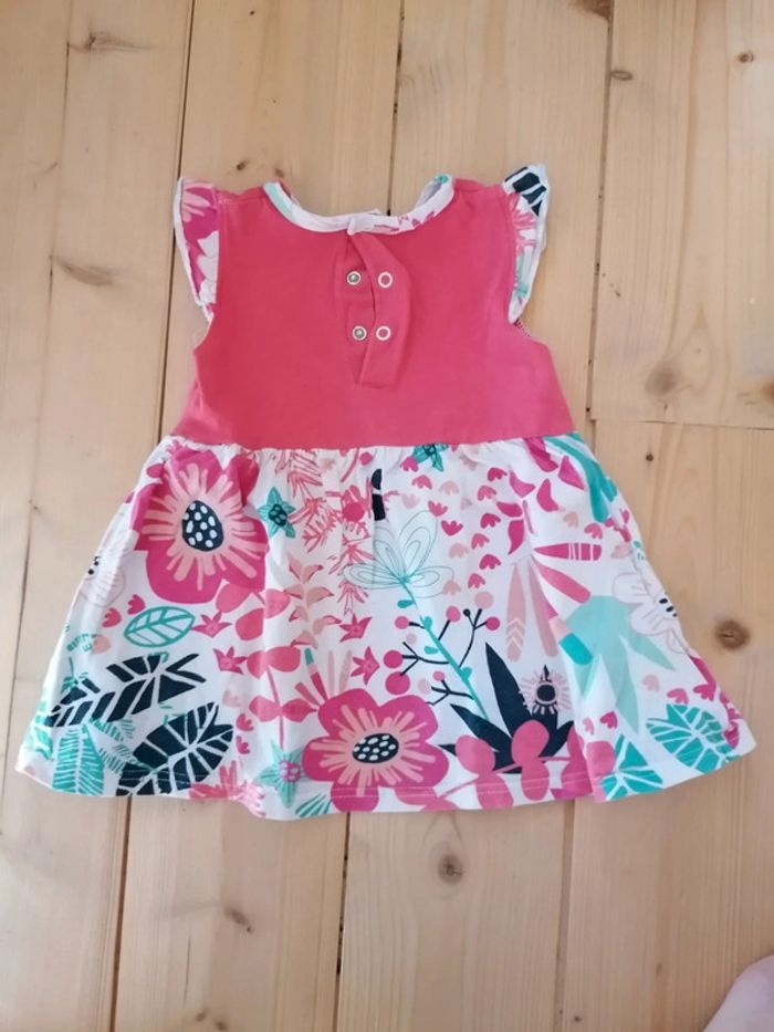 Jolie robe rose fleurie 18mois - photo numéro 2