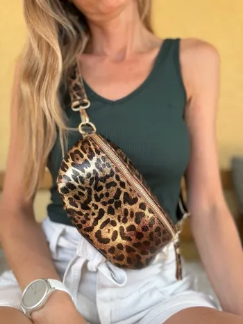 Sac banane cuir et léopard doré