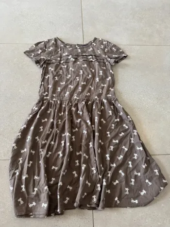 Robe sergent Major taille 12 ans, très bon état