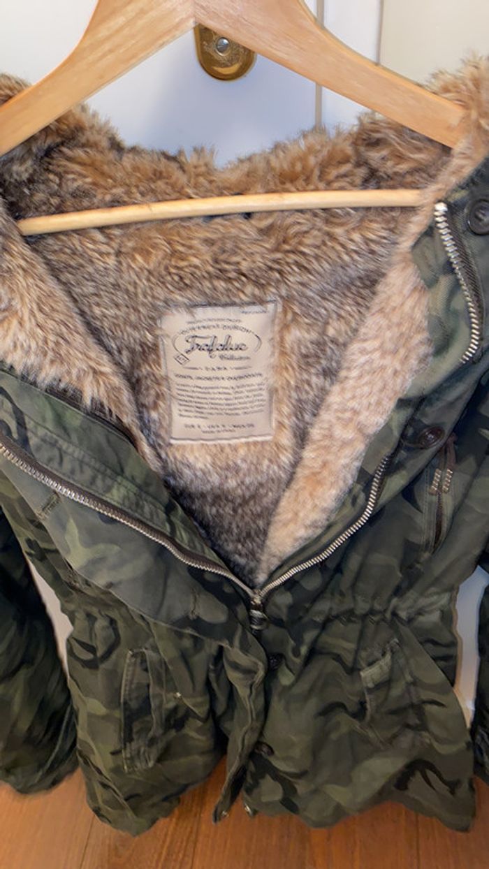 Veste militaire avec fourrure - photo numéro 3