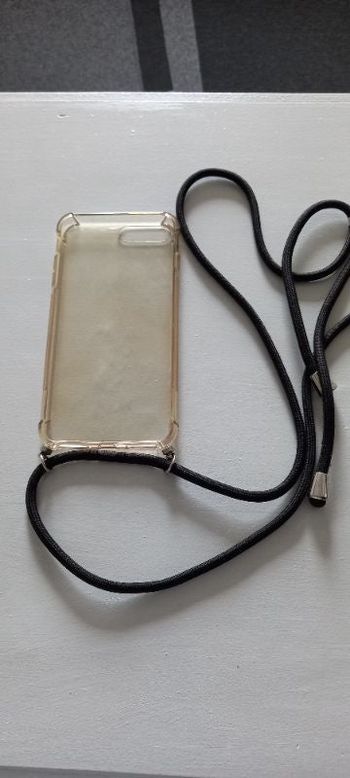 Coque Iphone 8+ cordon noir