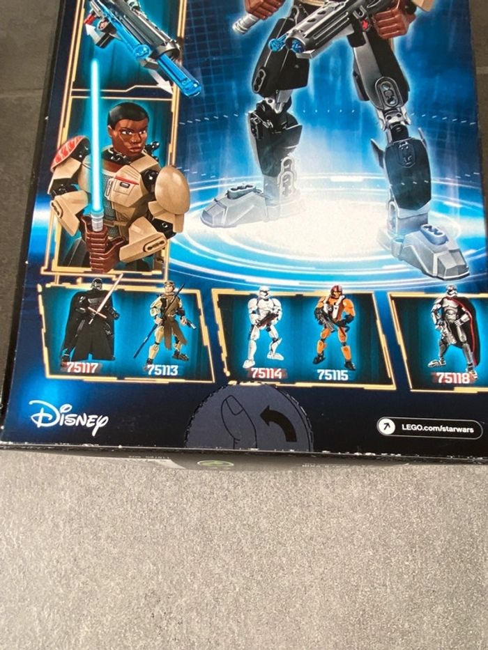Lot Lego Star Wars "Captain Phasma" et "Finn" 75116, 75118 NEUF ! - photo numéro 7