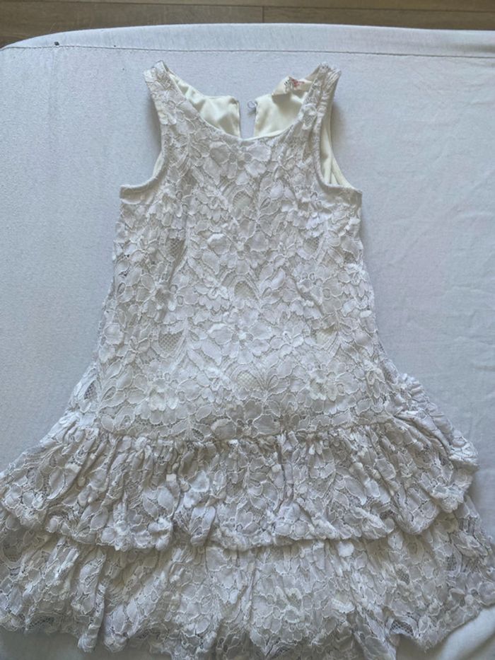 Robe dentelle taille 4-5 ans - photo numéro 2