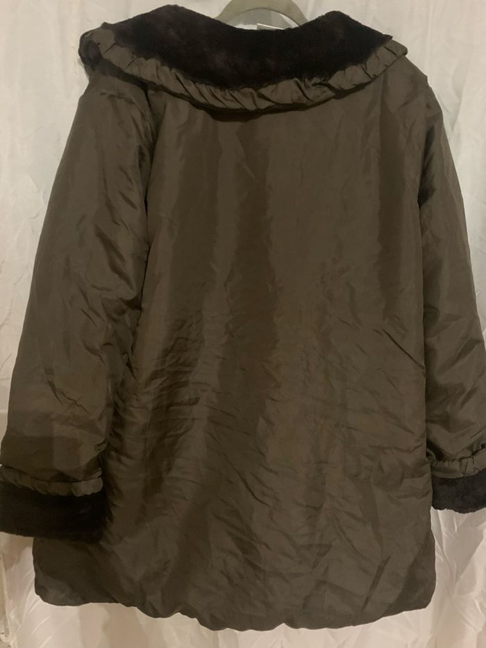 Blouson kaki taille 50/52 très bon état col fausse fourrure détachable - photo numéro 9