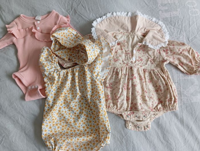 Lot vêtements fille 6 mois - photo numéro 2