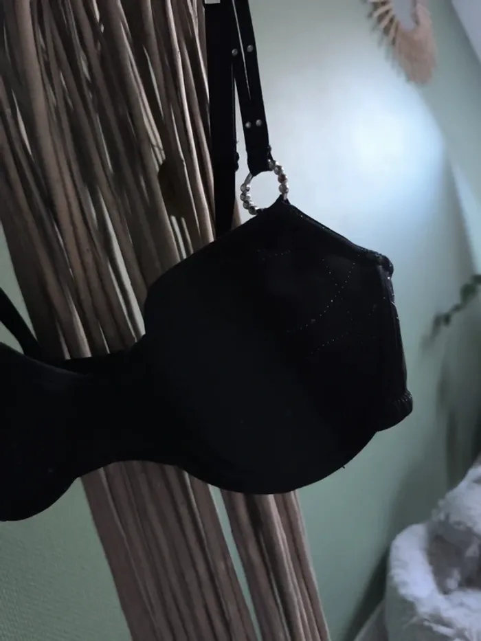Soutien gorge - photo numéro 4