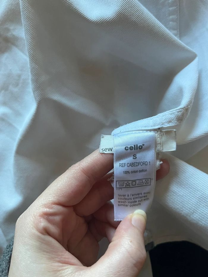 Chemise blanche avec touche de bleu jeans - photo numéro 9