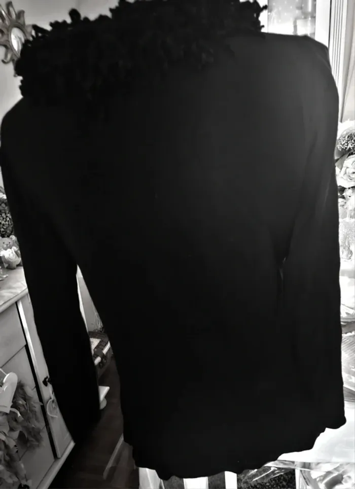 Pull fin noir Fashion Express Taille 40/42 Neuf - photo numéro 3