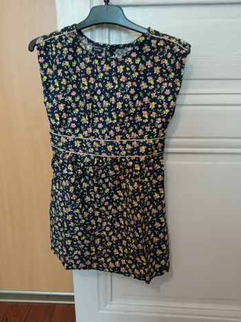 Robe Kiabi bleu marine et multicolore