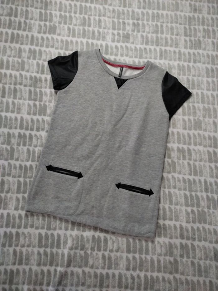 Sweat tee-shirt manches courtes aspect cuir NAF NAF taille XS 34 - photo numéro 1