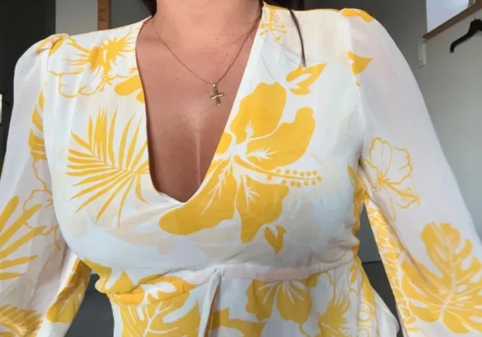 Robe d’été jaune et blanche transparente plage jus de pom - photo numéro 2