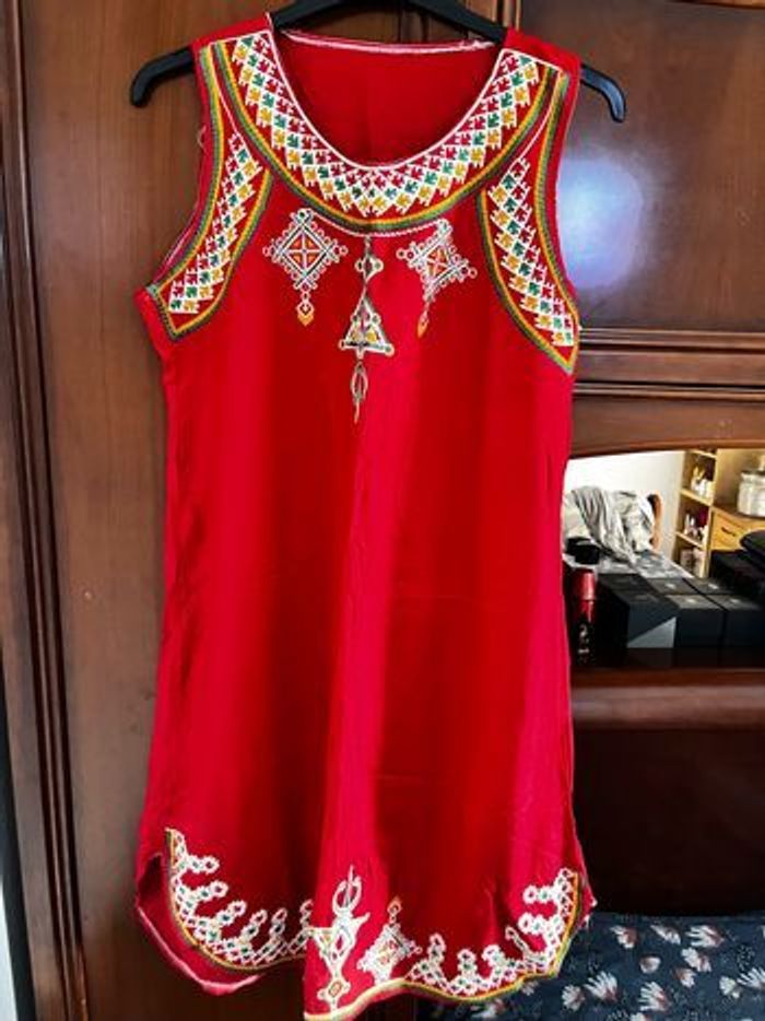 Robe kabyle mi longue, brodé pour femme, tissu coton