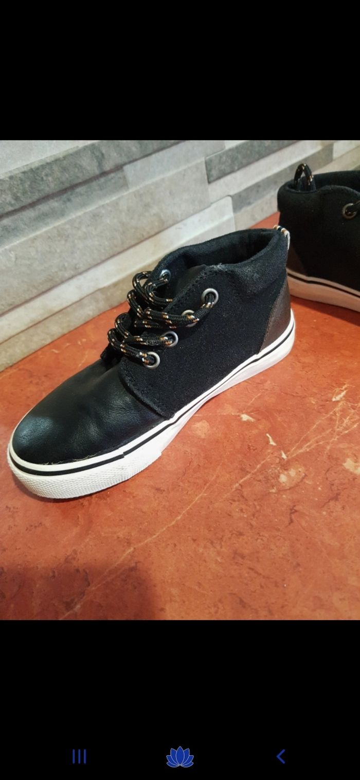 Chaussures garçon taille 28 - photo numéro 3