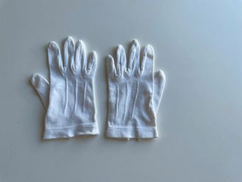 Gant bébé fille baptême