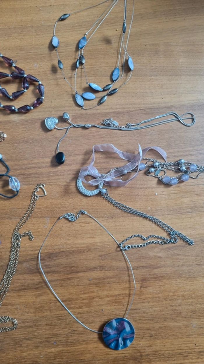 Lot colliers 10 p argenté métal très bon état femme bijoux - photo numéro 9
