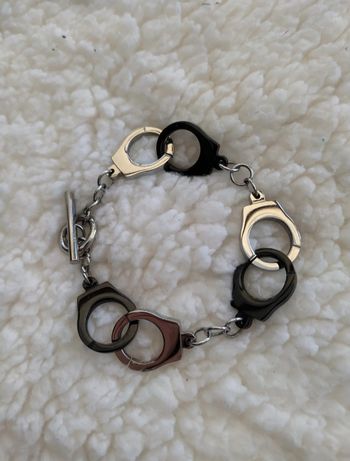 Bracelet menottes 