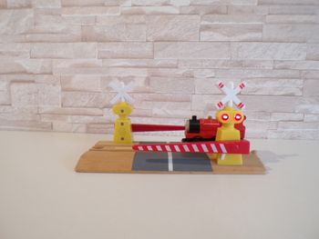 Passage à niveau en bois - Train - Thomas et se samis - James