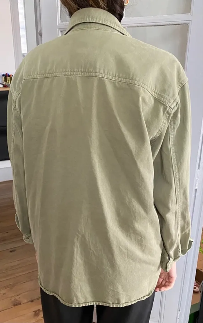 Veste kaki Pull&Bear - photo numéro 2