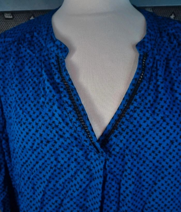 Blouse légère bleu à motifs manches retroussable taille 46 - photo numéro 6