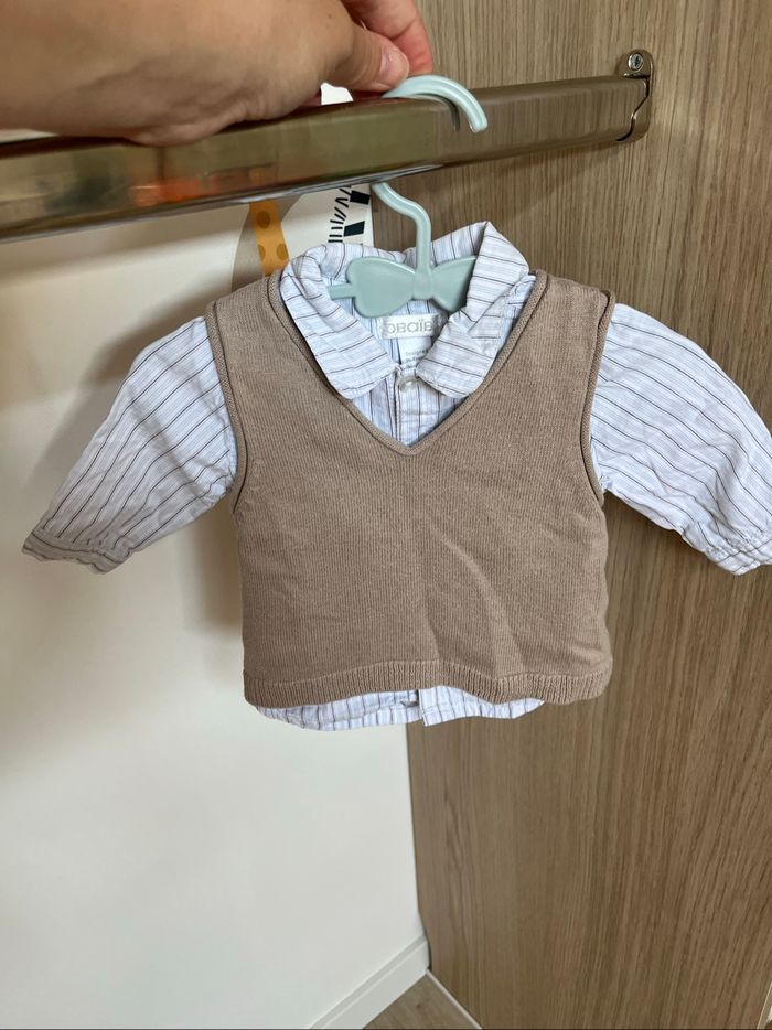 Chemise 1 mois obaibi + petit pull fin sans manche 3 mois cocoon la redoute