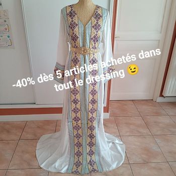Caftan takchita robe de soirée blanche brodée