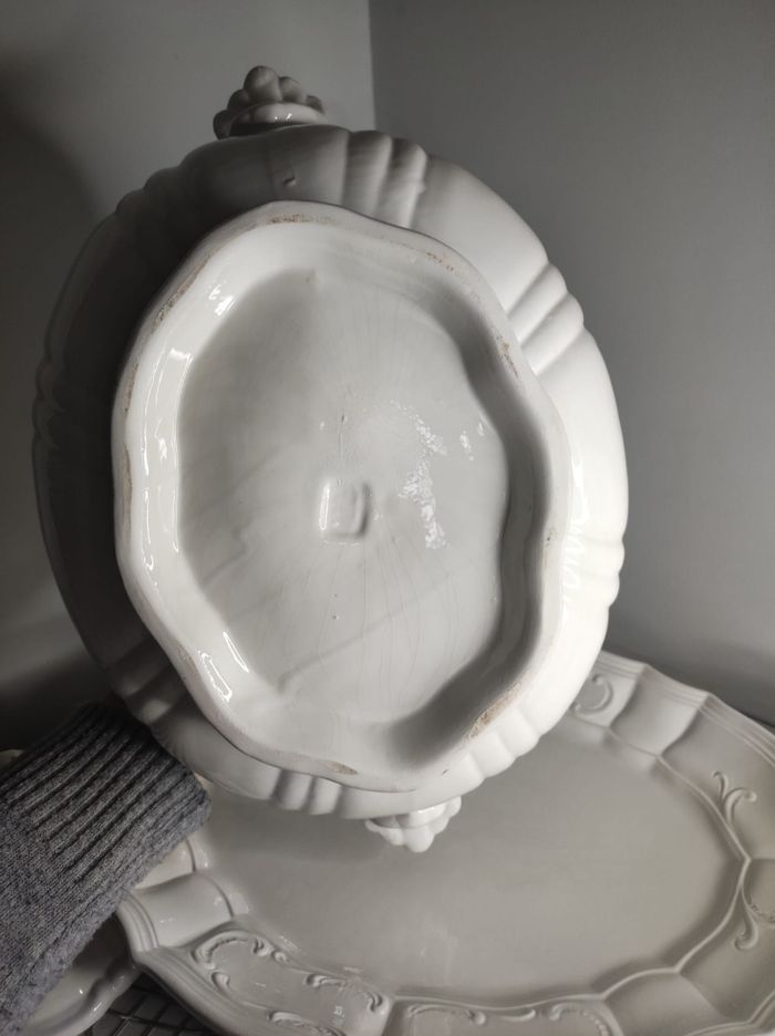 Soupière blanche en porcelaine - photo numéro 5